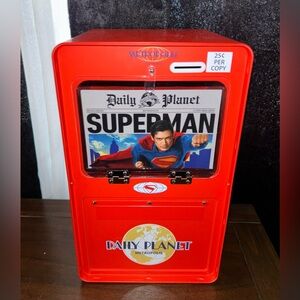 AMC Theatres Exclusive Superman Daily Planet Newspaper Popcorn Bucket Tin New